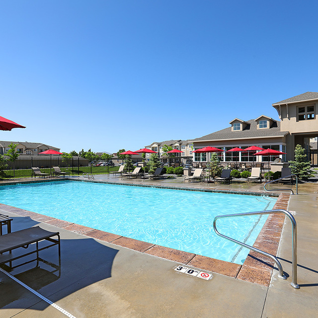 Boulder Canyon - Sparkling Swimming Pool Boulder Canyon - Sparkling Swimming Pool