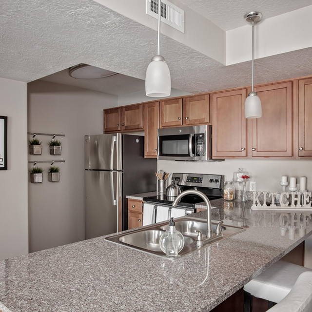 Boulder Canyon - Fully Equipped Kitchen with Granite Countertops Boulder Canyon - Fully Equipped Kitchen with Granite Countertops
