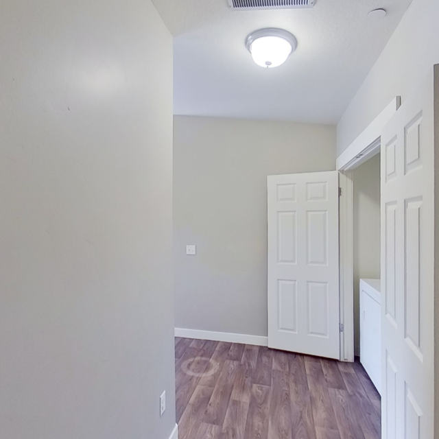 Boulder Canyon - Elm Tree (2Bed/2Bath) Boulder Canyon - Elm Tree (2Bed/2Bath)